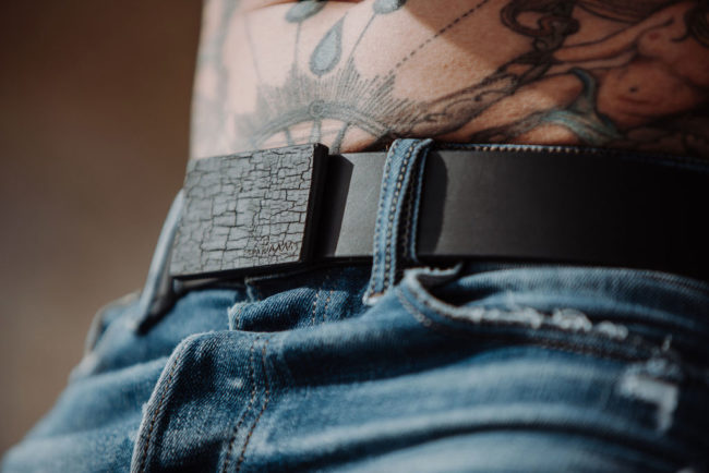 Ledergürtel schwarz mit Holzschnalle Obrennt