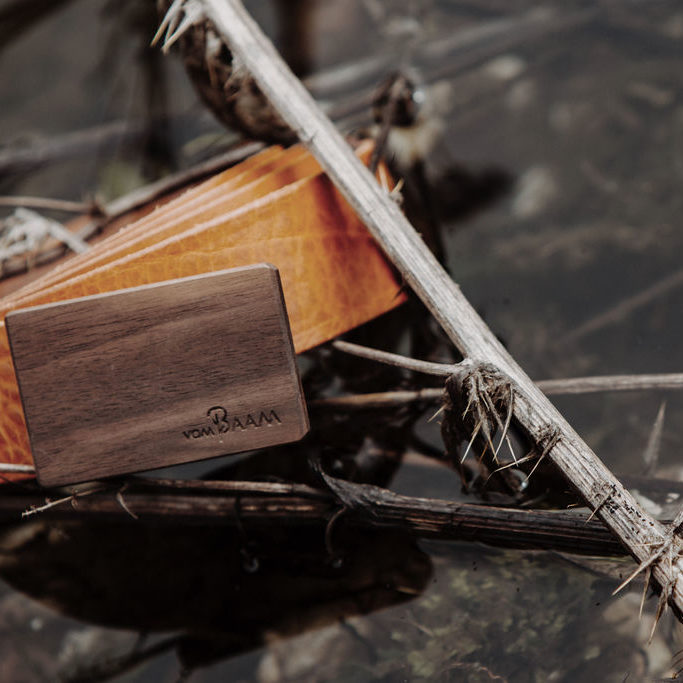 Ledergürtel cognac mit Holzschnalle Nuss