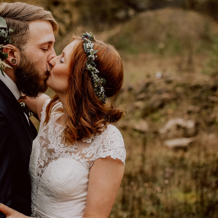 Bräutigam mit Holzfliege